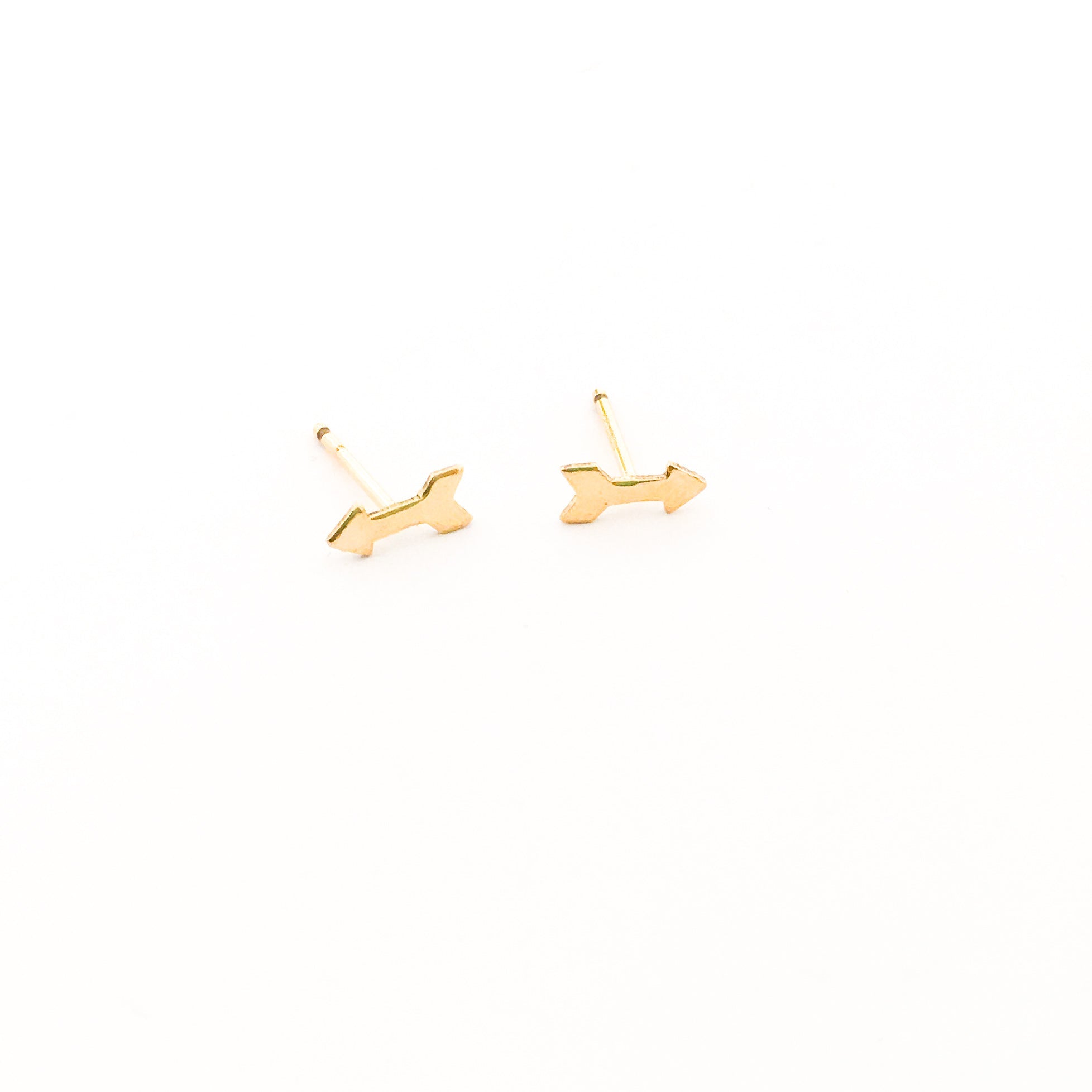 Arrow Stud Earrings | Gold - MTT Collective