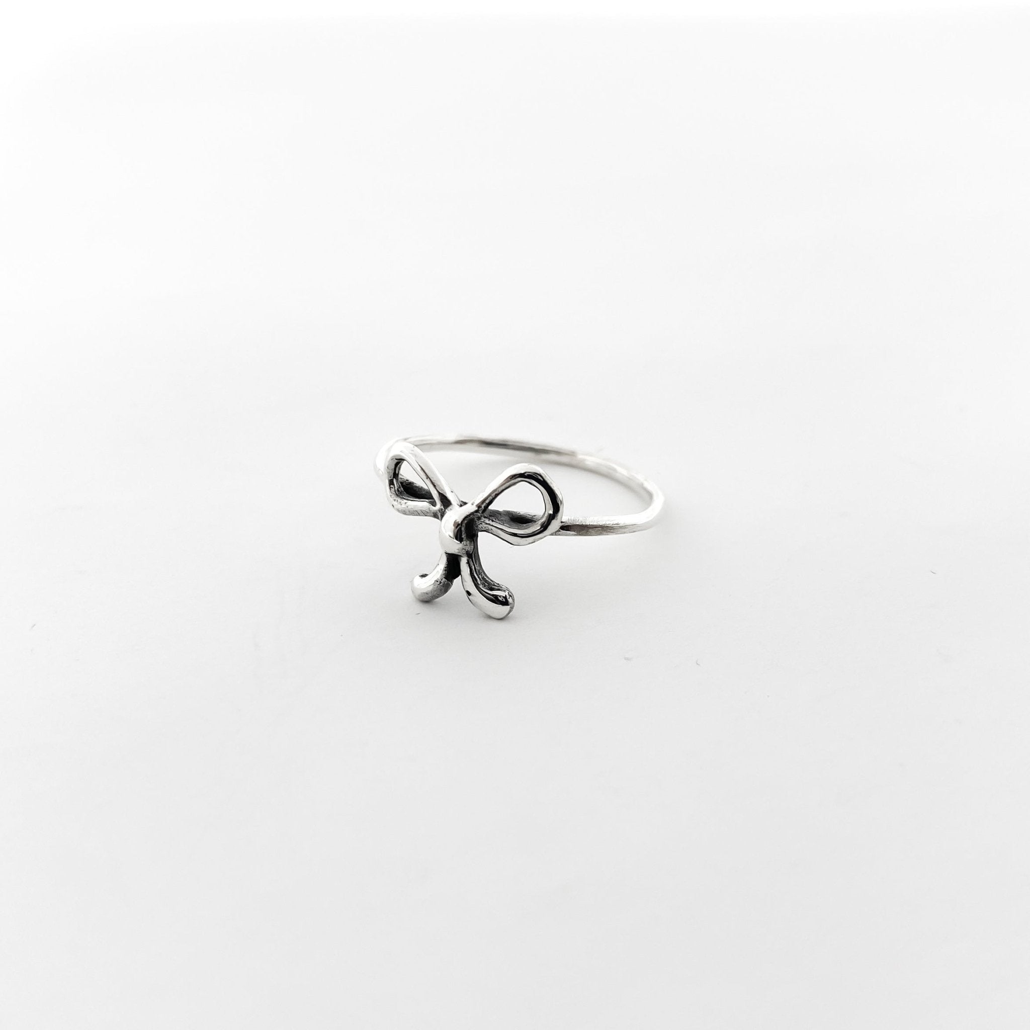 Bow Ring | Silver - MTT Collective