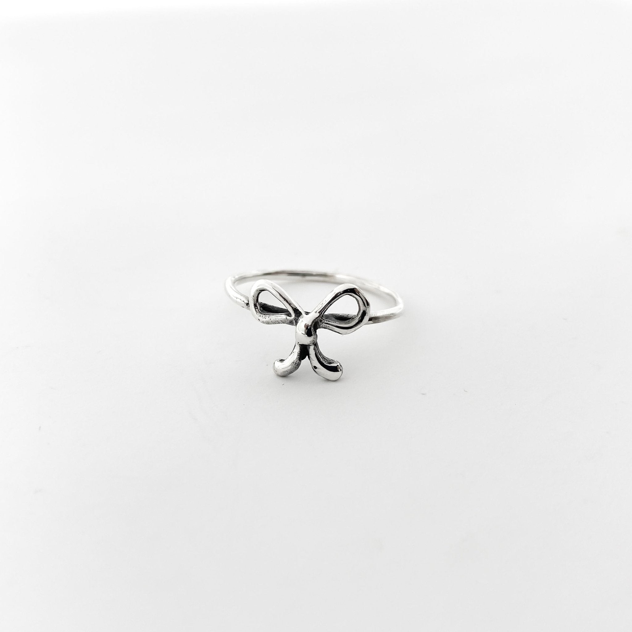 Bow Ring | Silver - MTT Collective