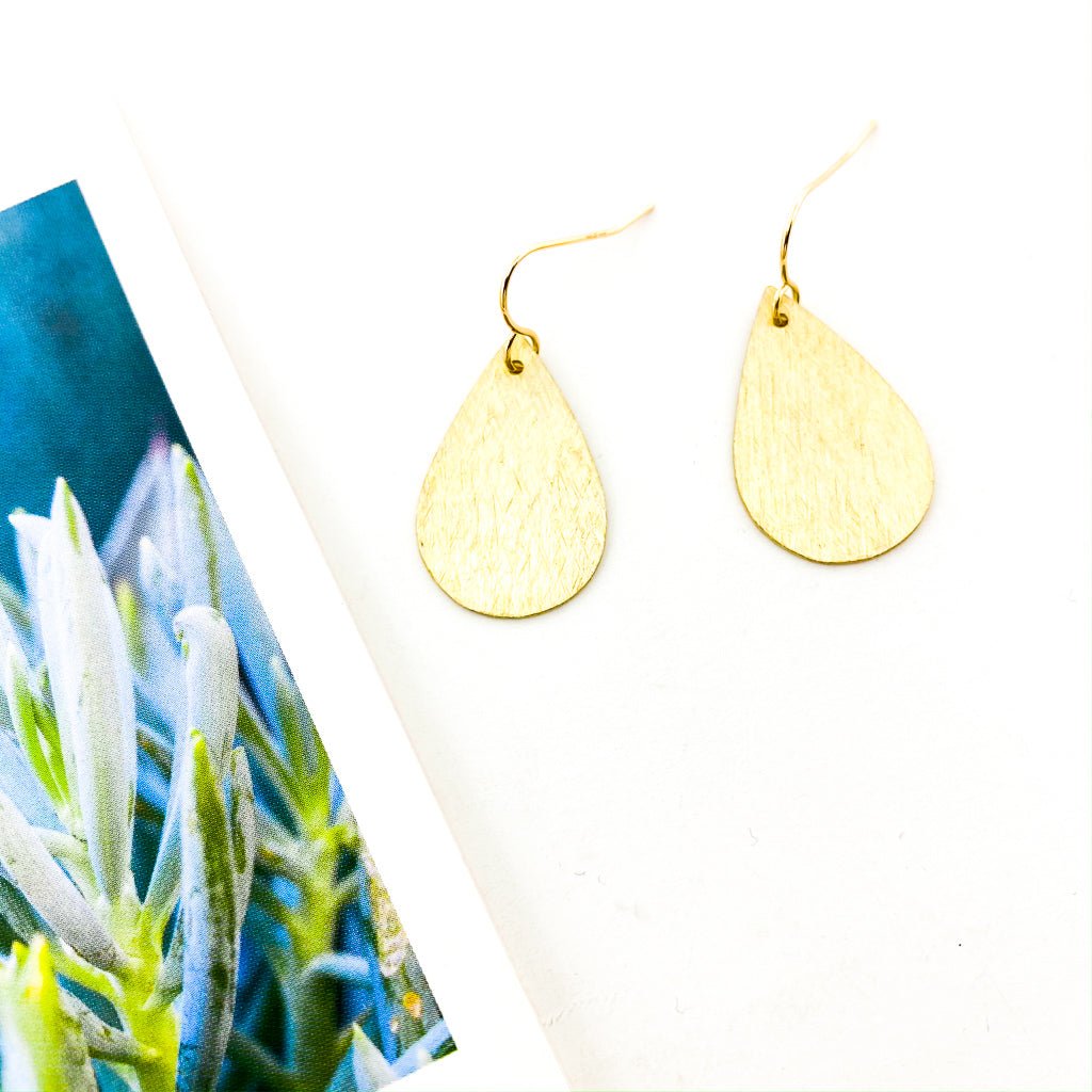 Brynn Textured Drop Earrings - MTT Collective