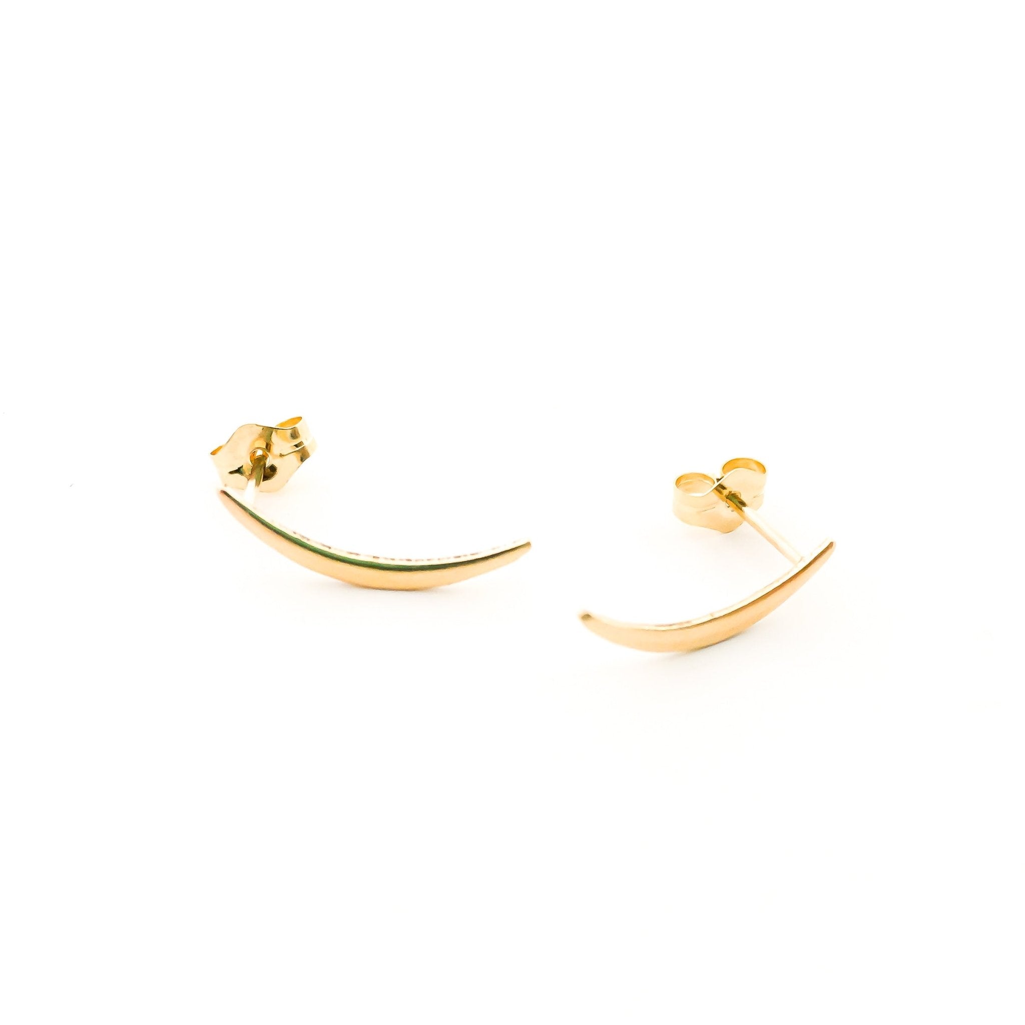 Curved Stud Earrings - MTT Collective