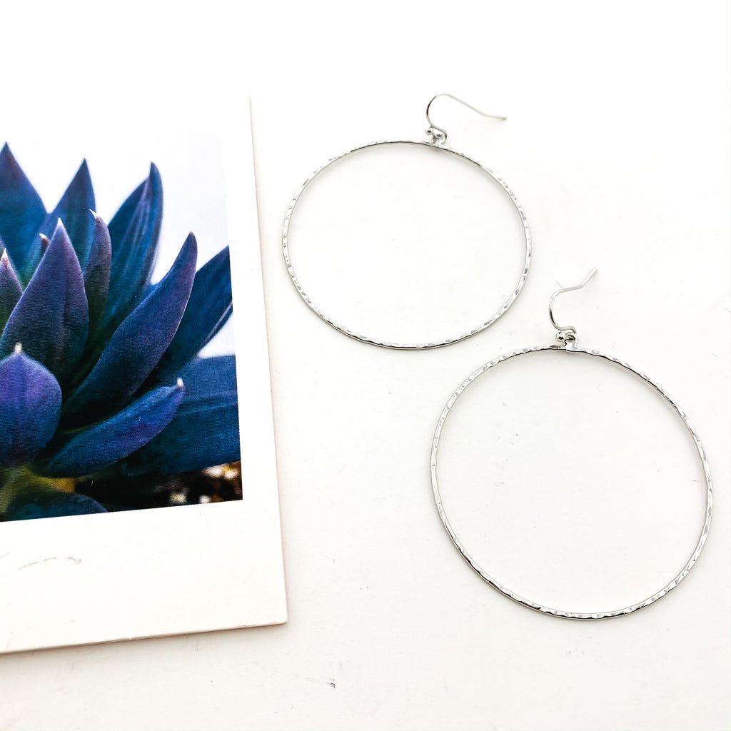 Demi Twisted Hammered Hoop Earrings | Silver - MTT Collective