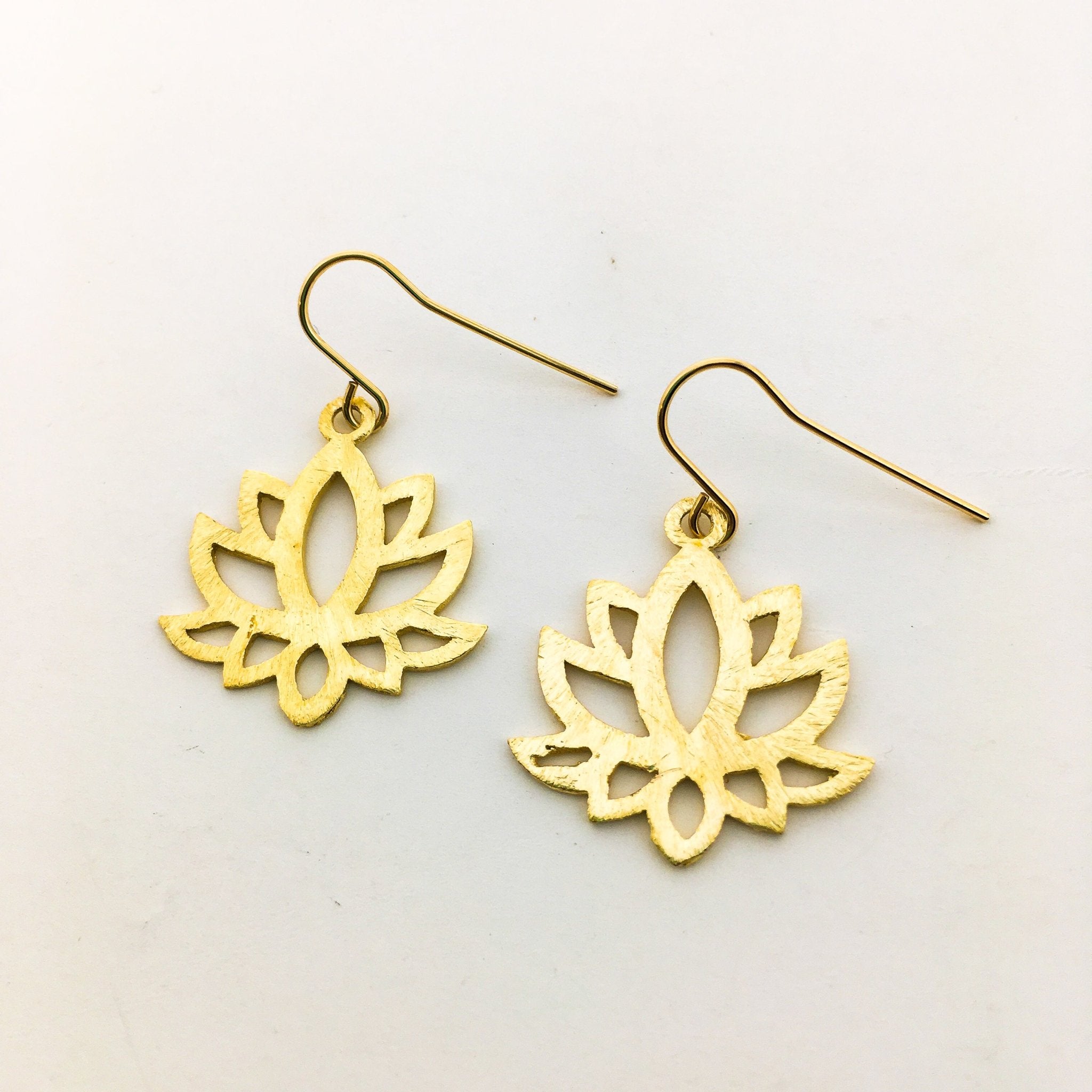 Faye Mini Lotus Earrings - MTT Collective