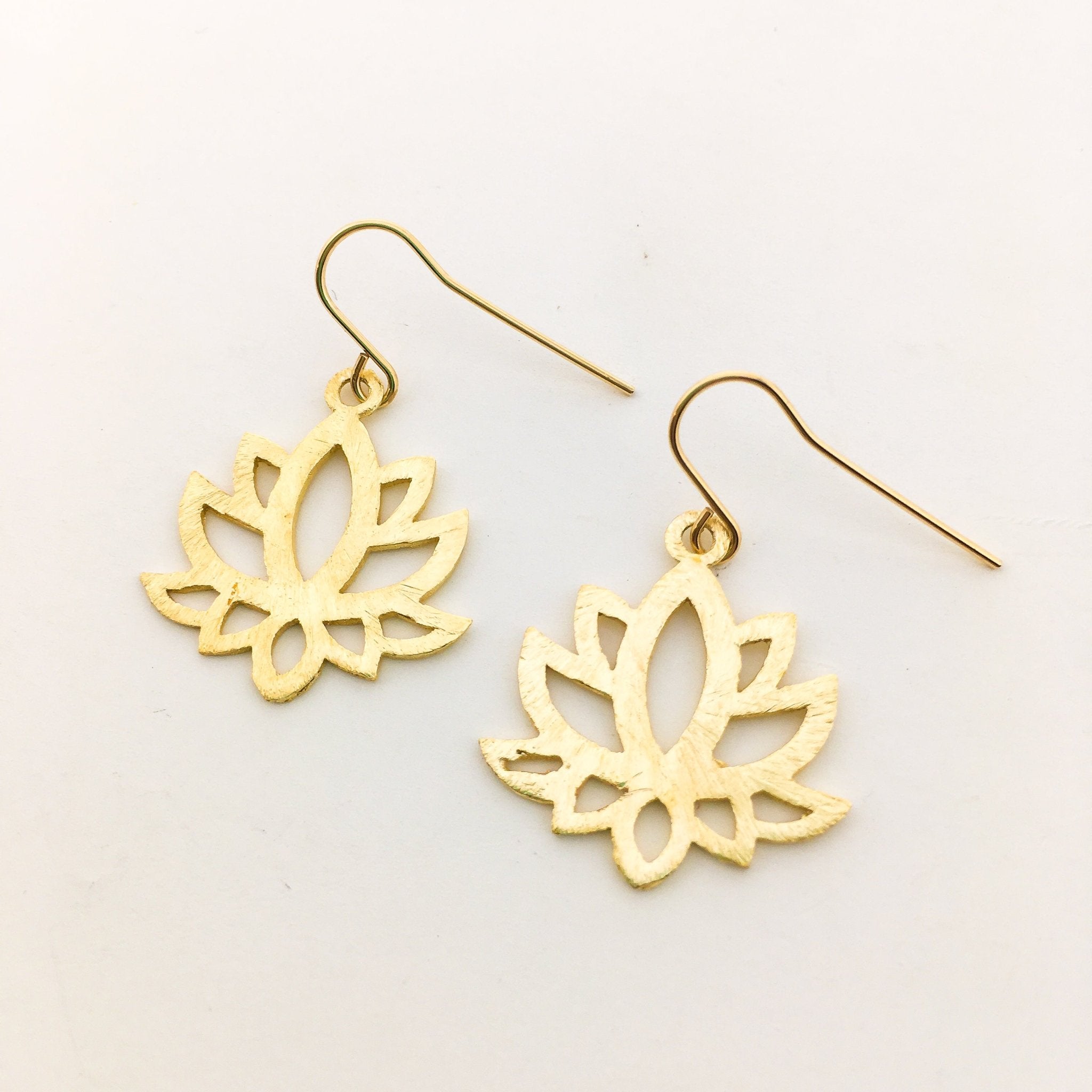 Faye Mini Lotus Earrings - MTT Collective