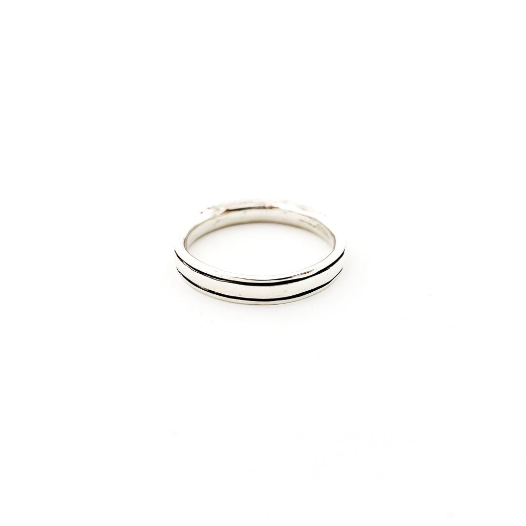 Jordan Linear Groove 4.5MM Band Ring | Silver - MTT Collective