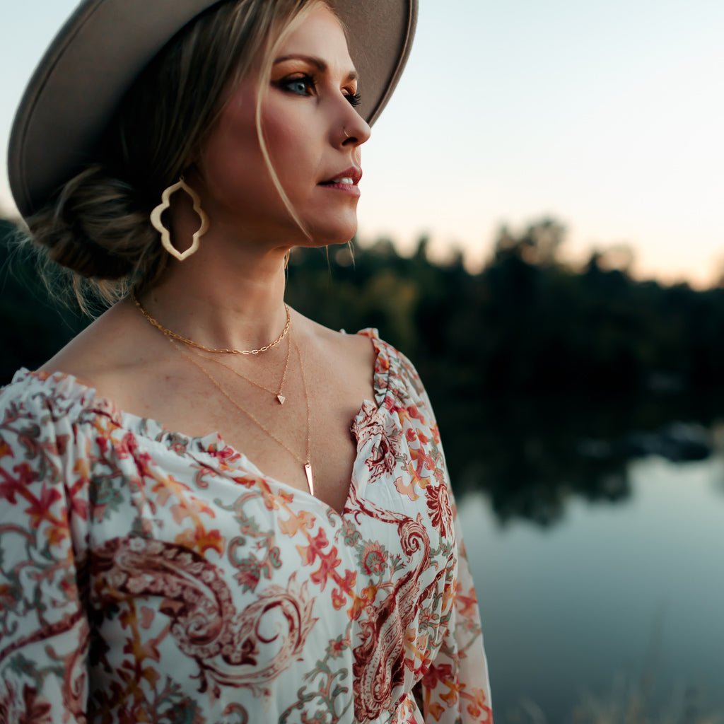 Julie Rhinestone Triangle Necklace - MTT Collective