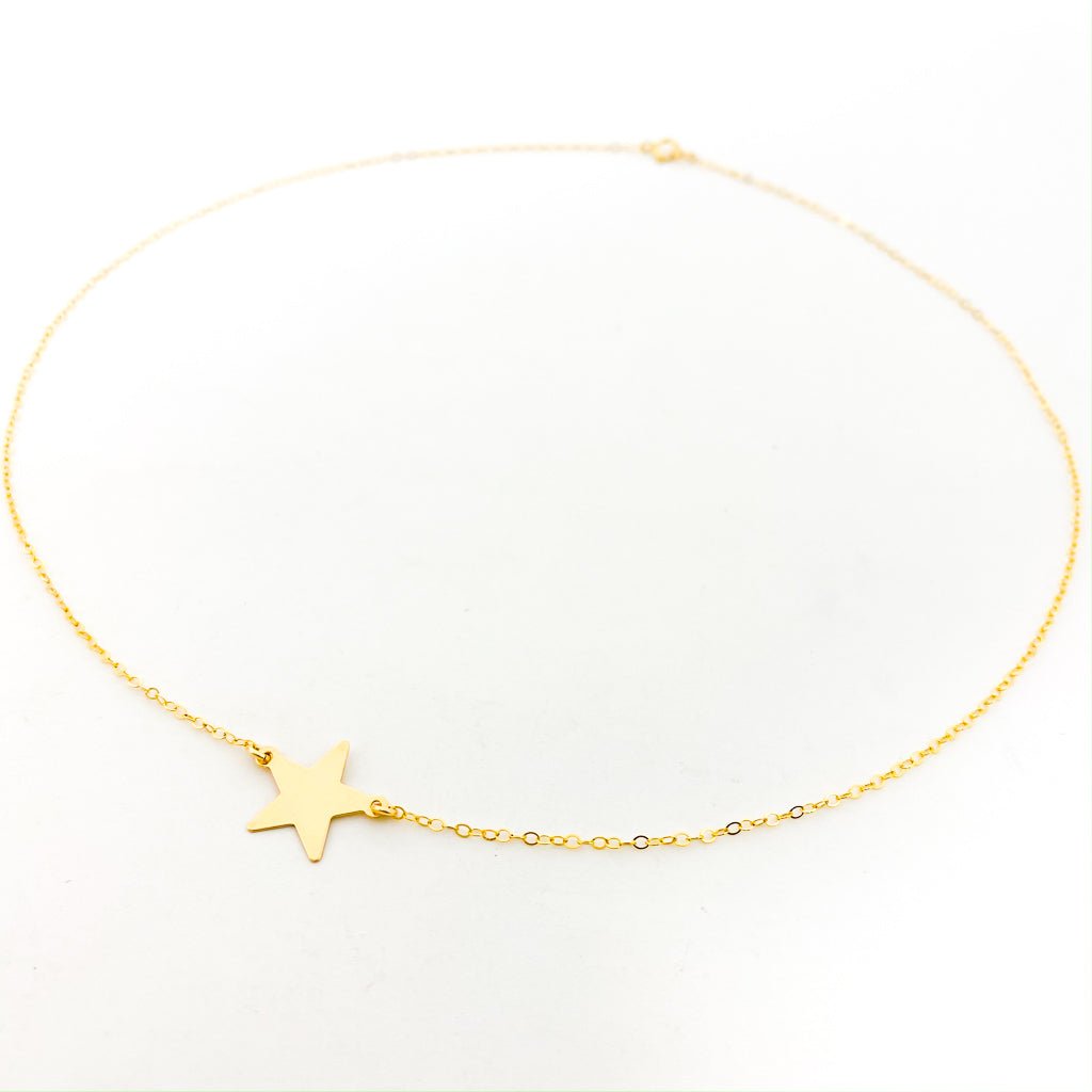 Kaia Large Held Star Necklace | Gold - MTT Collective