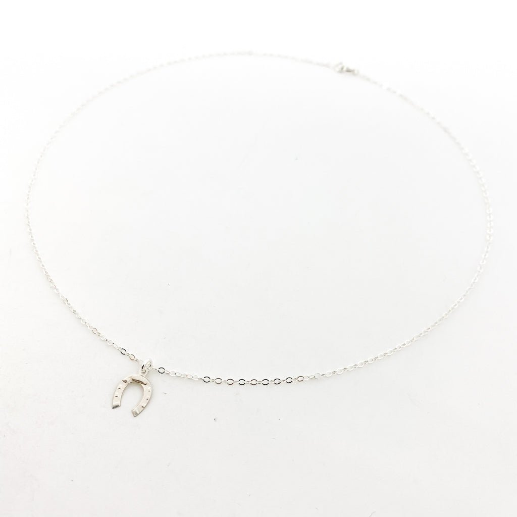 Leslie Horseshoe Necklace | Silver - MTT Collective