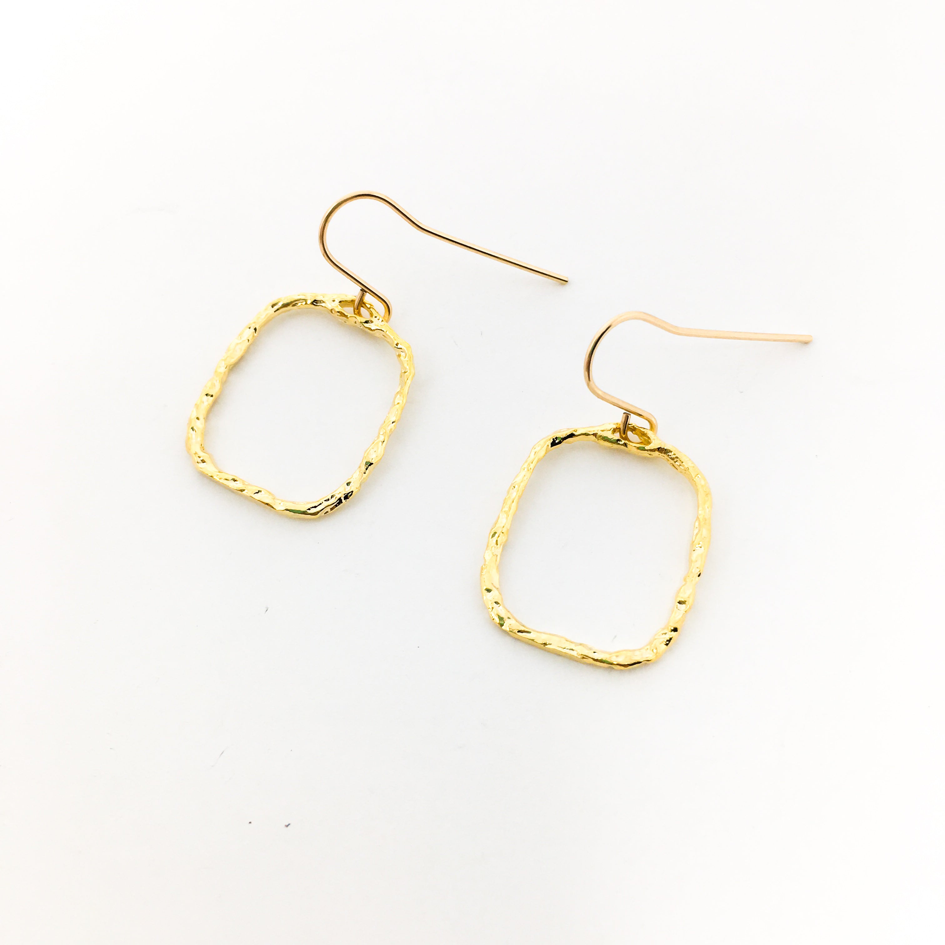 TWISTED HAMMERED SQUARE EARRINGS | 14K GOLD-FILLED - MTT Collective