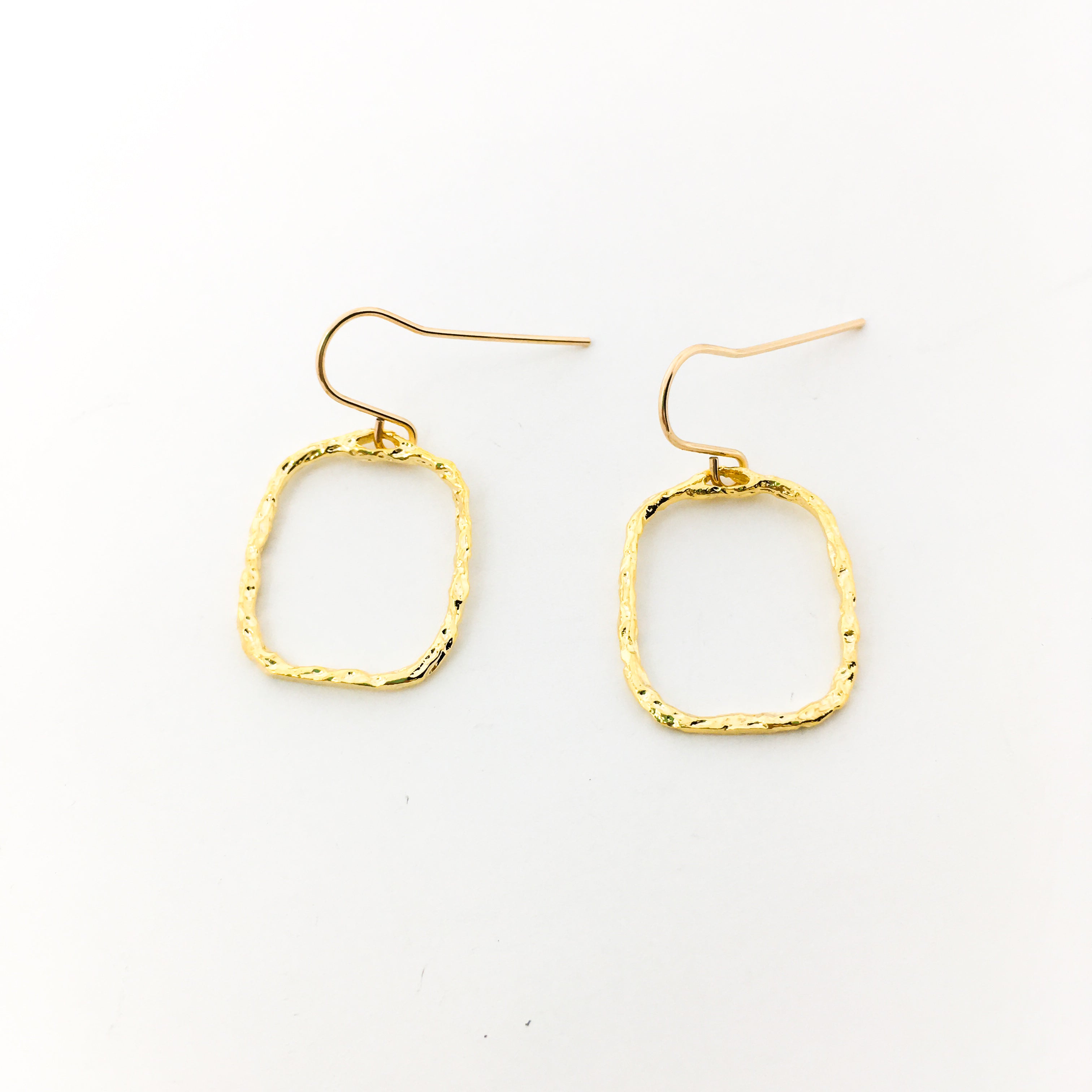 TWISTED HAMMERED SQUARE EARRINGS | 14K GOLD-FILLED - MTT Collective
