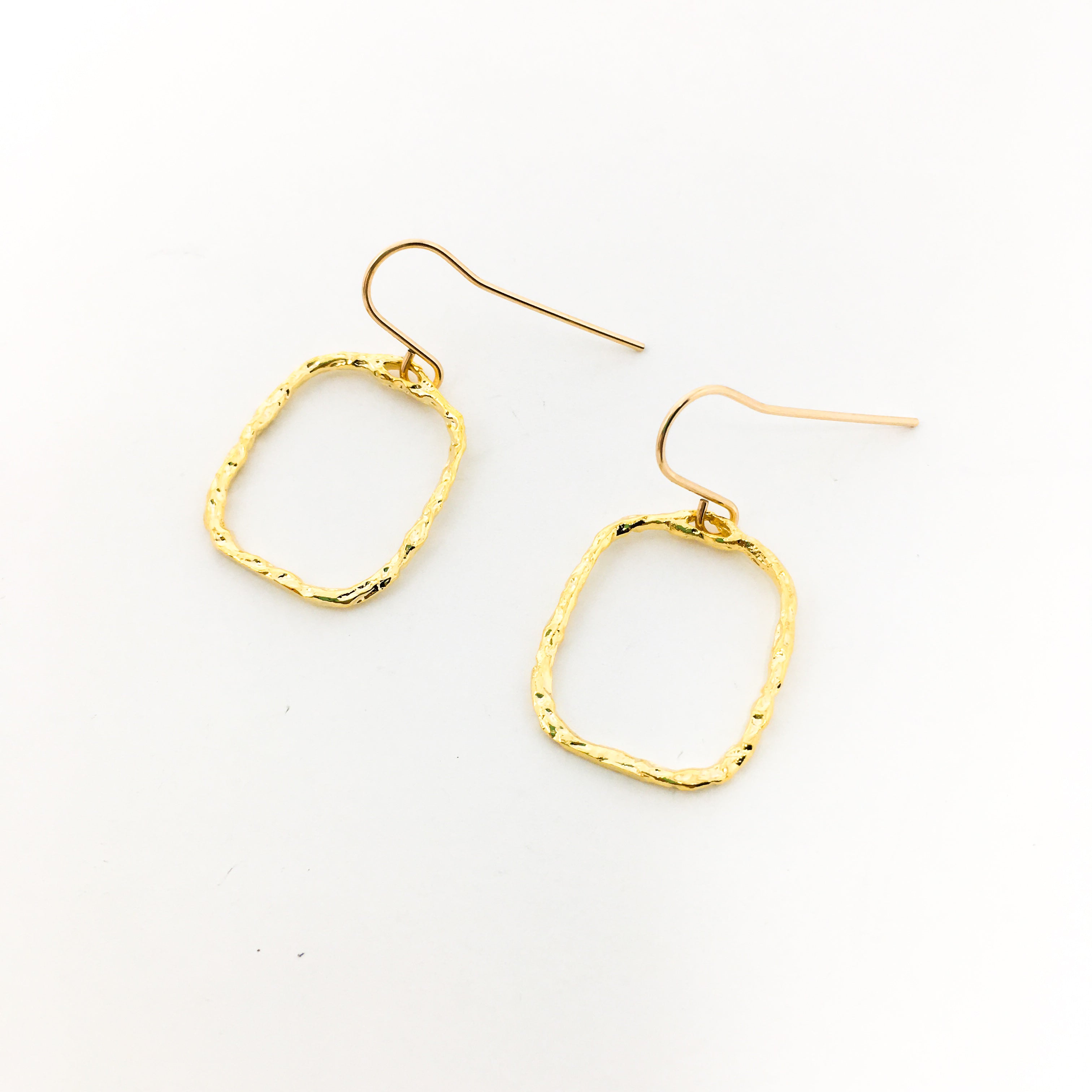 TWISTED HAMMERED SQUARE EARRINGS | 14K GOLD-FILLED - MTT Collective
