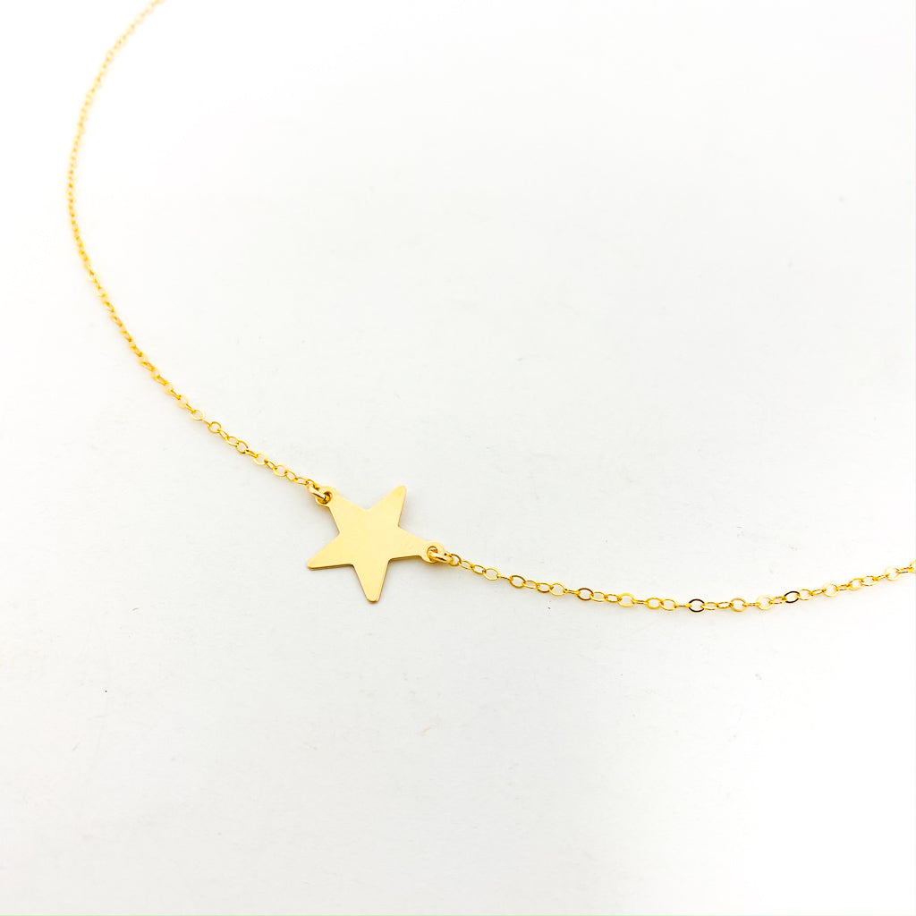 LARGE HELD STAR NECKLACE | 14K GOLD-FILLED - MTT Collective