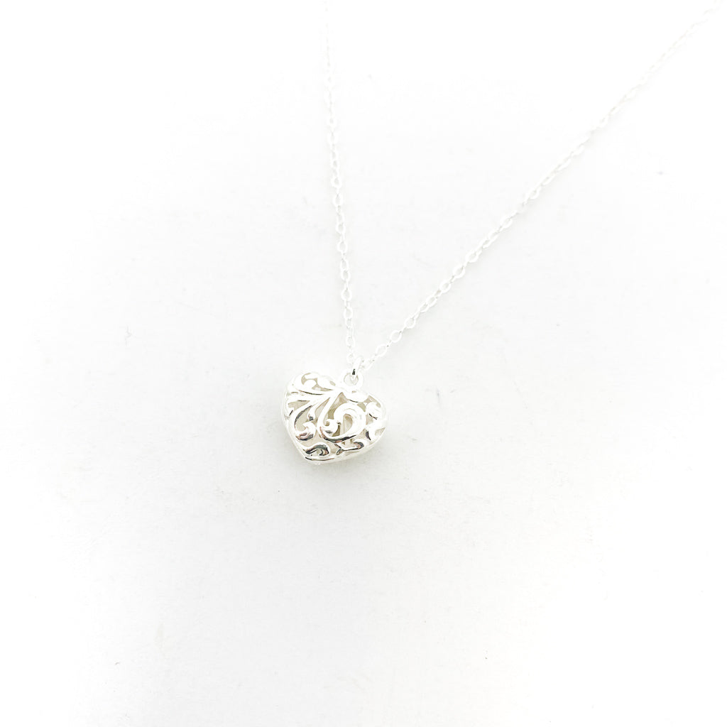 OPEN DESIGN PUFF HEART NECKLACE | STERLING SILVER - MTT Collective