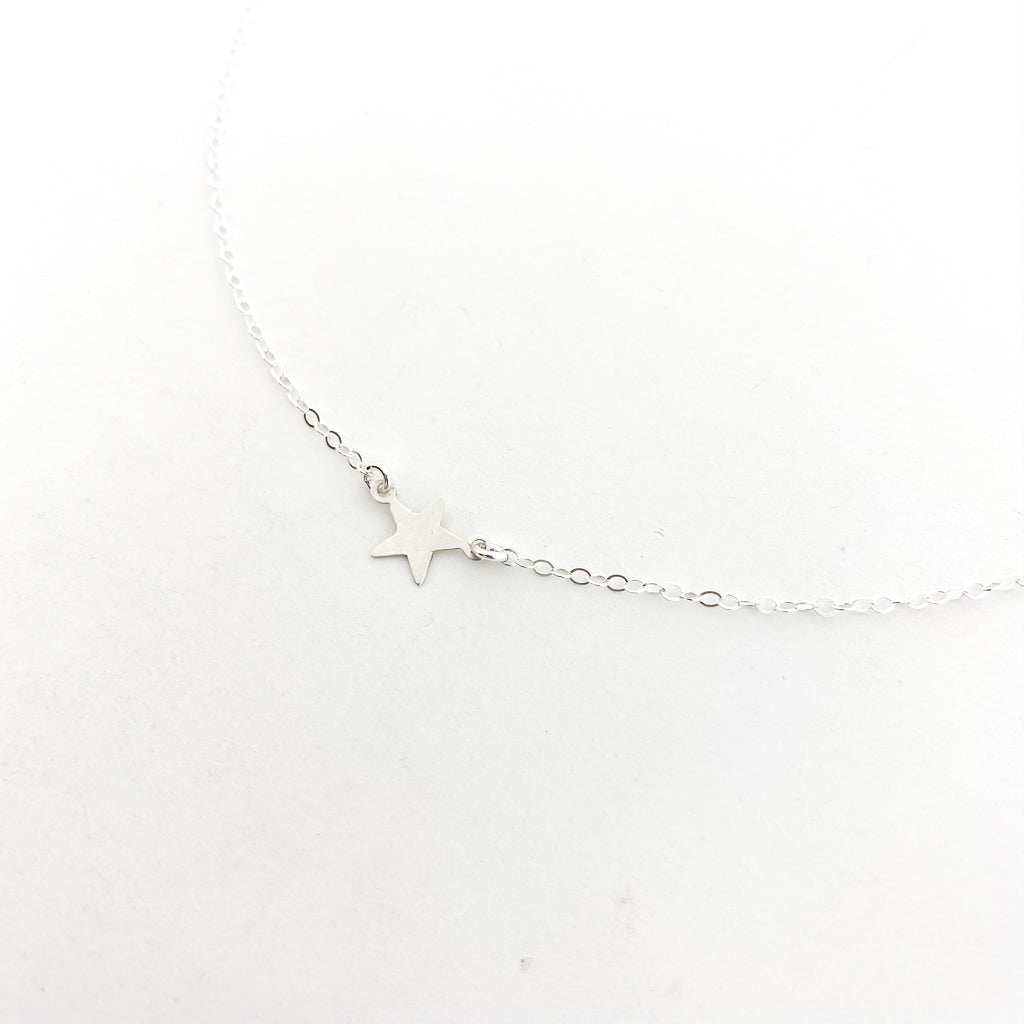 MINI HELD STAR NECKLACE | STERLING SILVER - MTT Collective