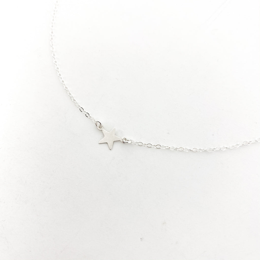 MINI HELD STAR NECKLACE | STERLING SILVER - MTT Collective