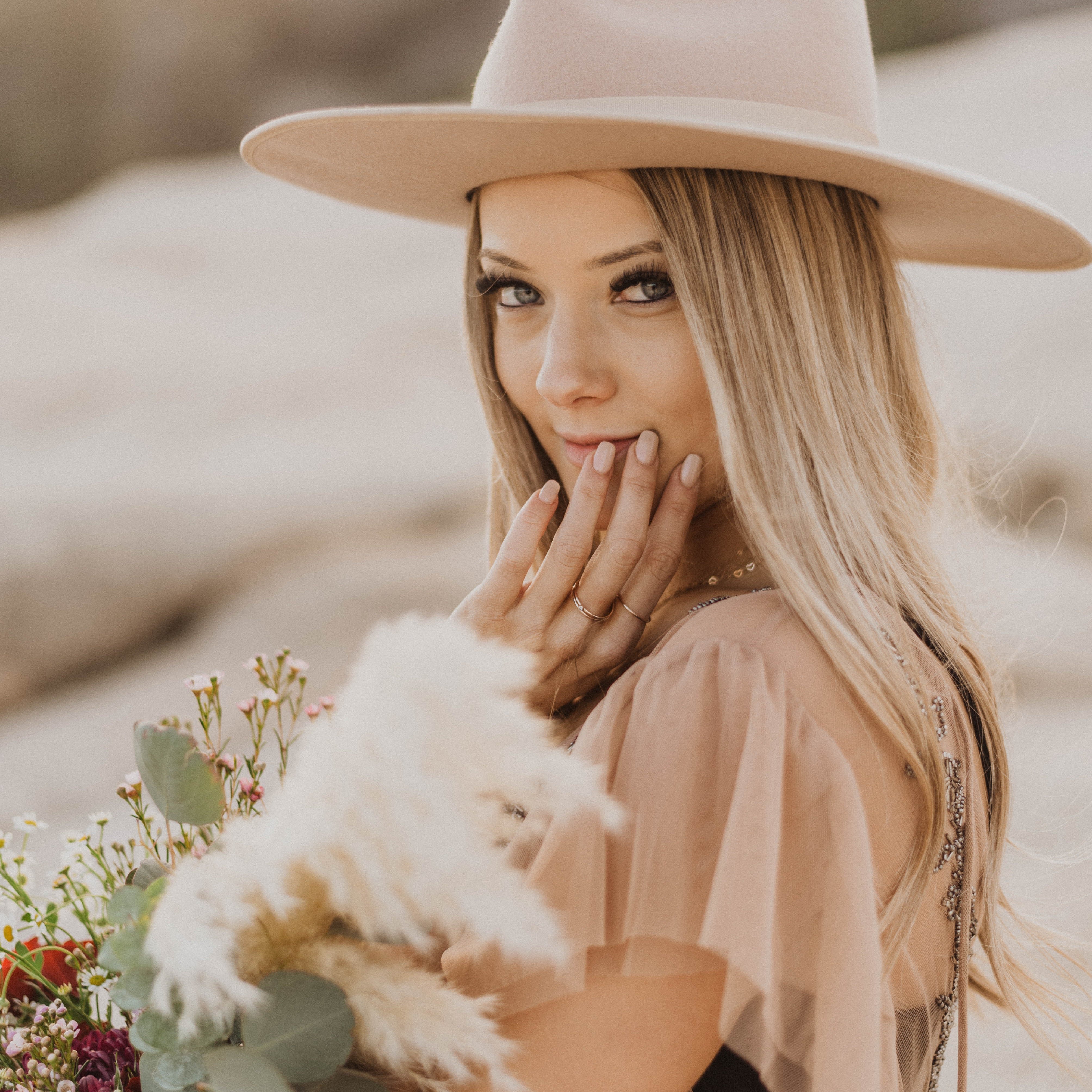 Bella Rhinestone Ring | Gold - MTT Collective