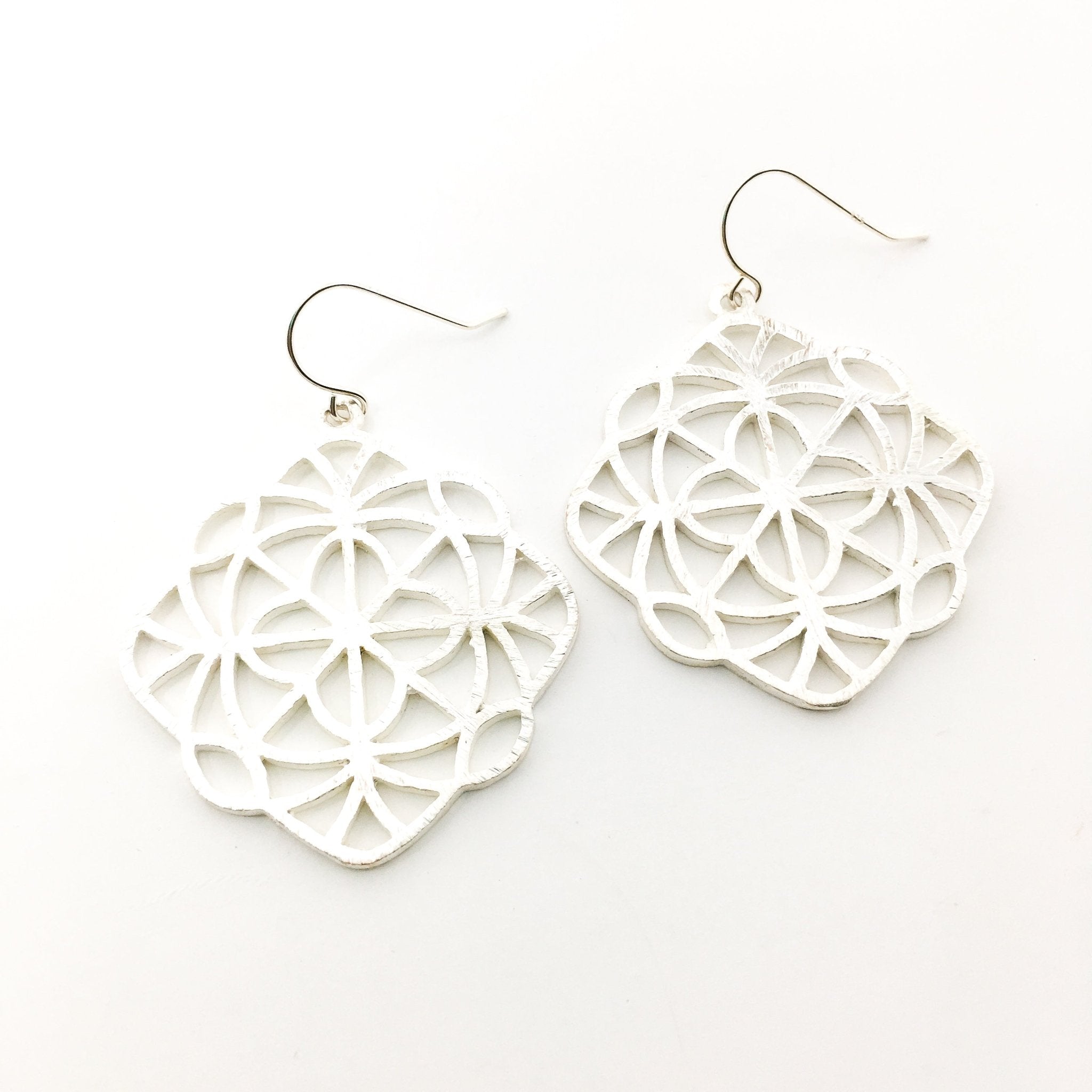 Neveah Brushed Kaleidoscope Earrings | Silver - MTT Collective