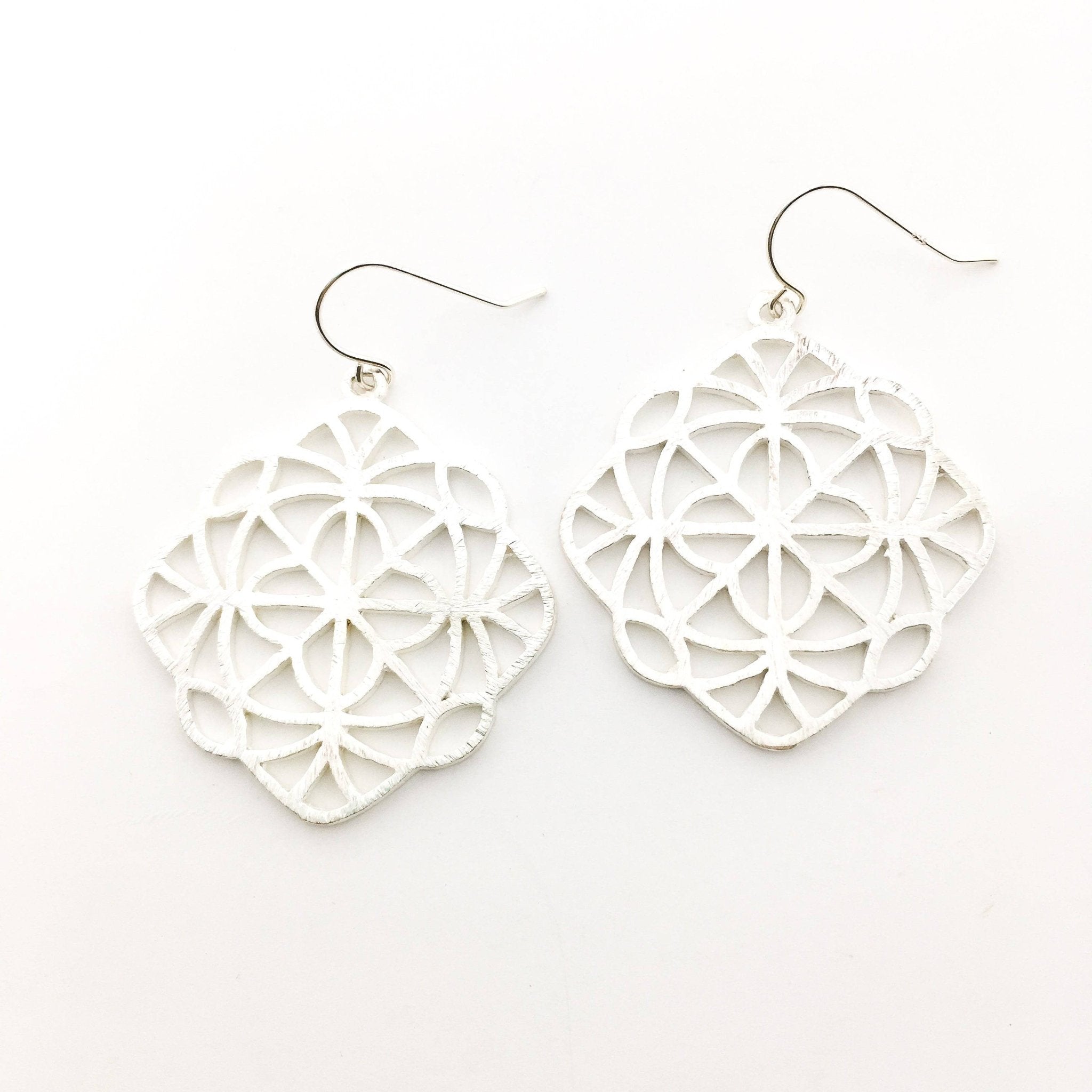 Neveah Brushed Kaleidoscope Earrings | Silver - MTT Collective