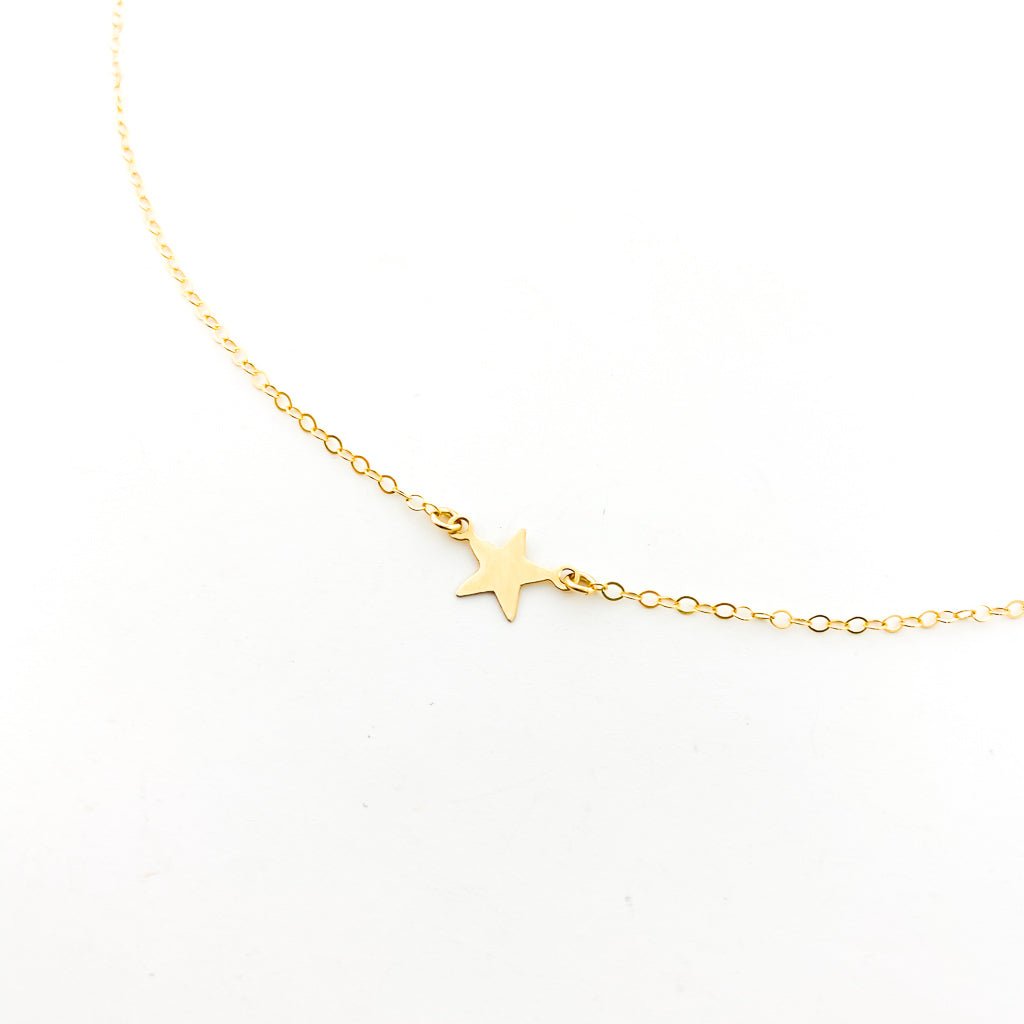 Nina Mini Held Star Necklace - MTT Collective