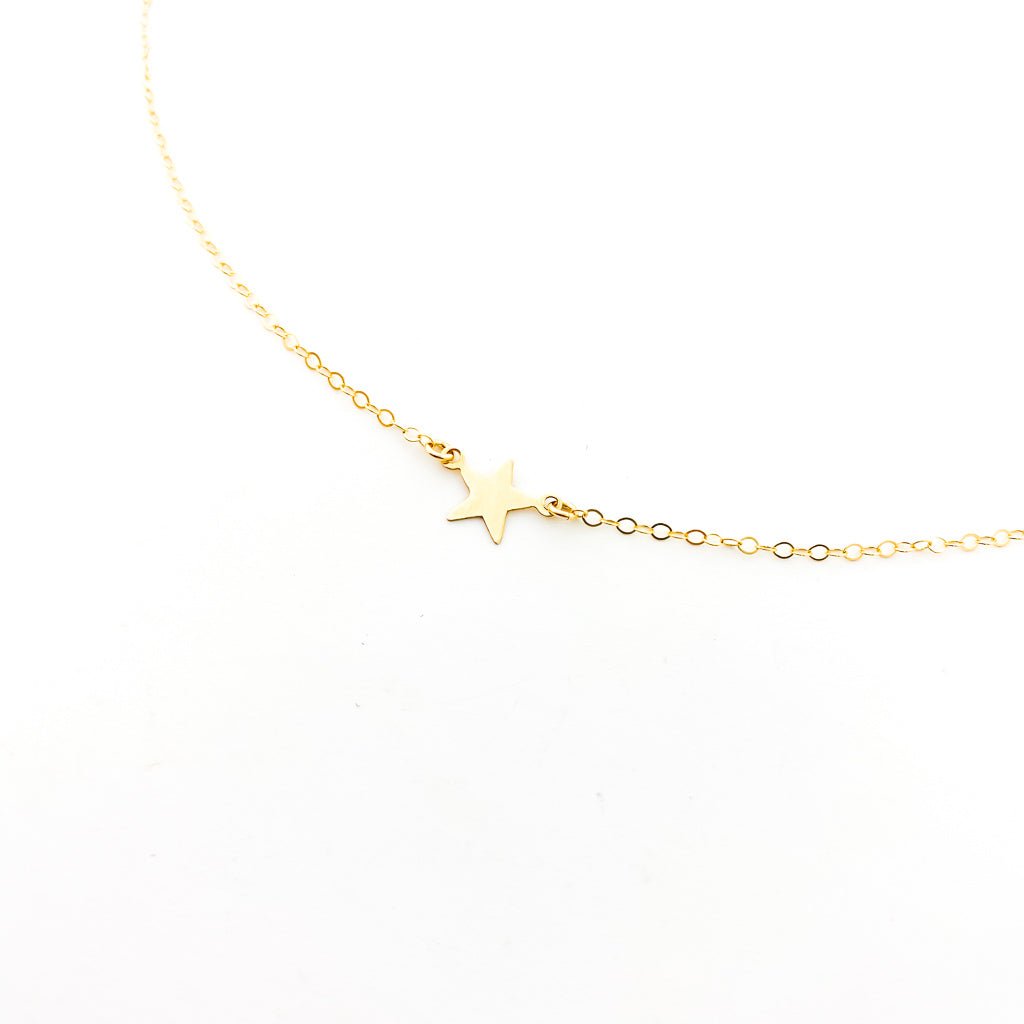 Nina Mini Held Star Necklace - MTT Collective