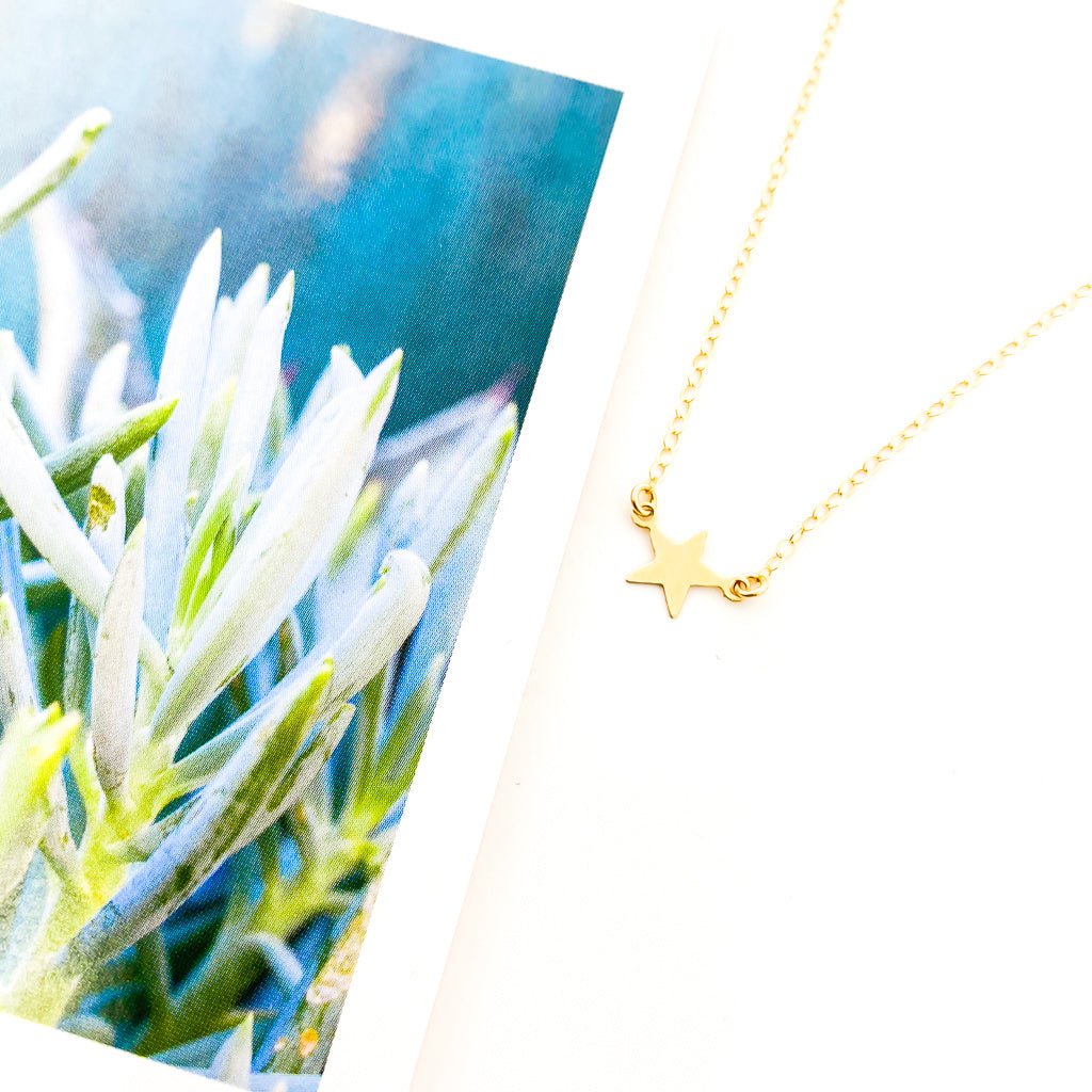 Nina Mini Held Star Necklace - MTT Collective