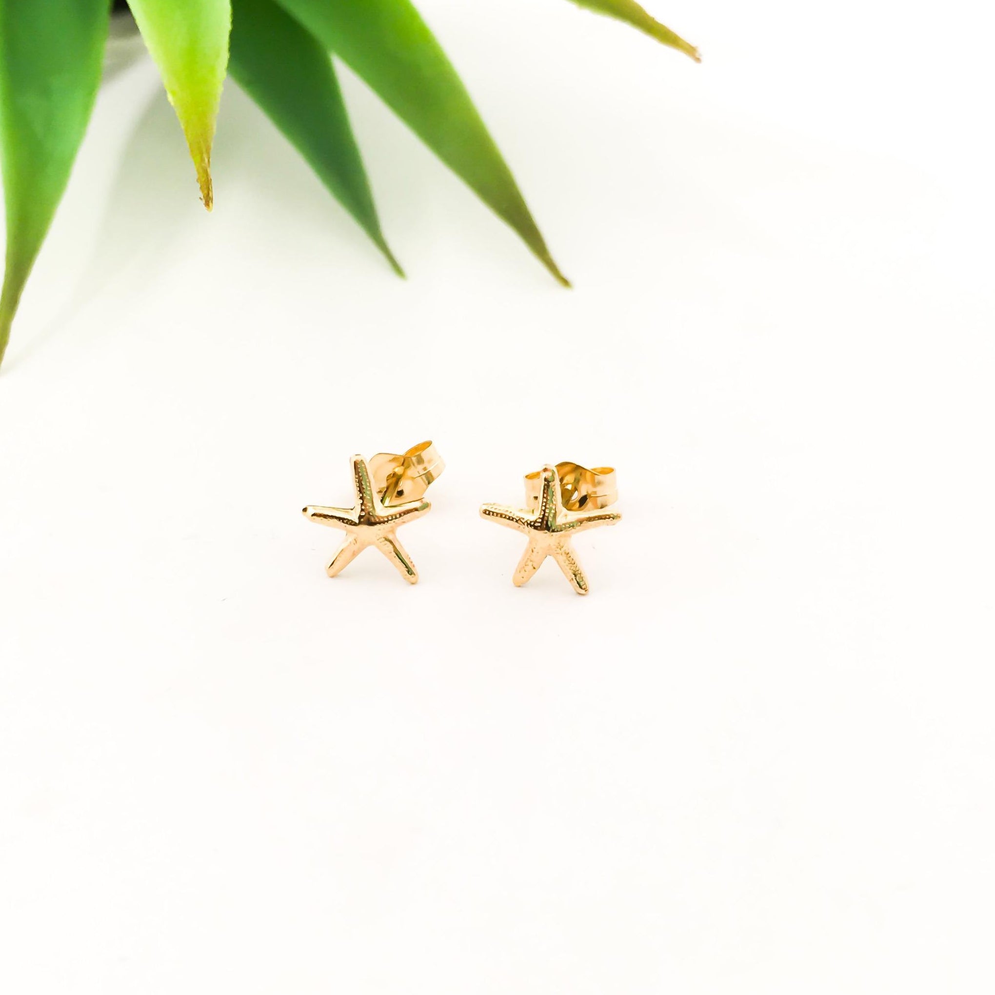 Small Starfish Stud Earrings | Gold - MTT Collective
