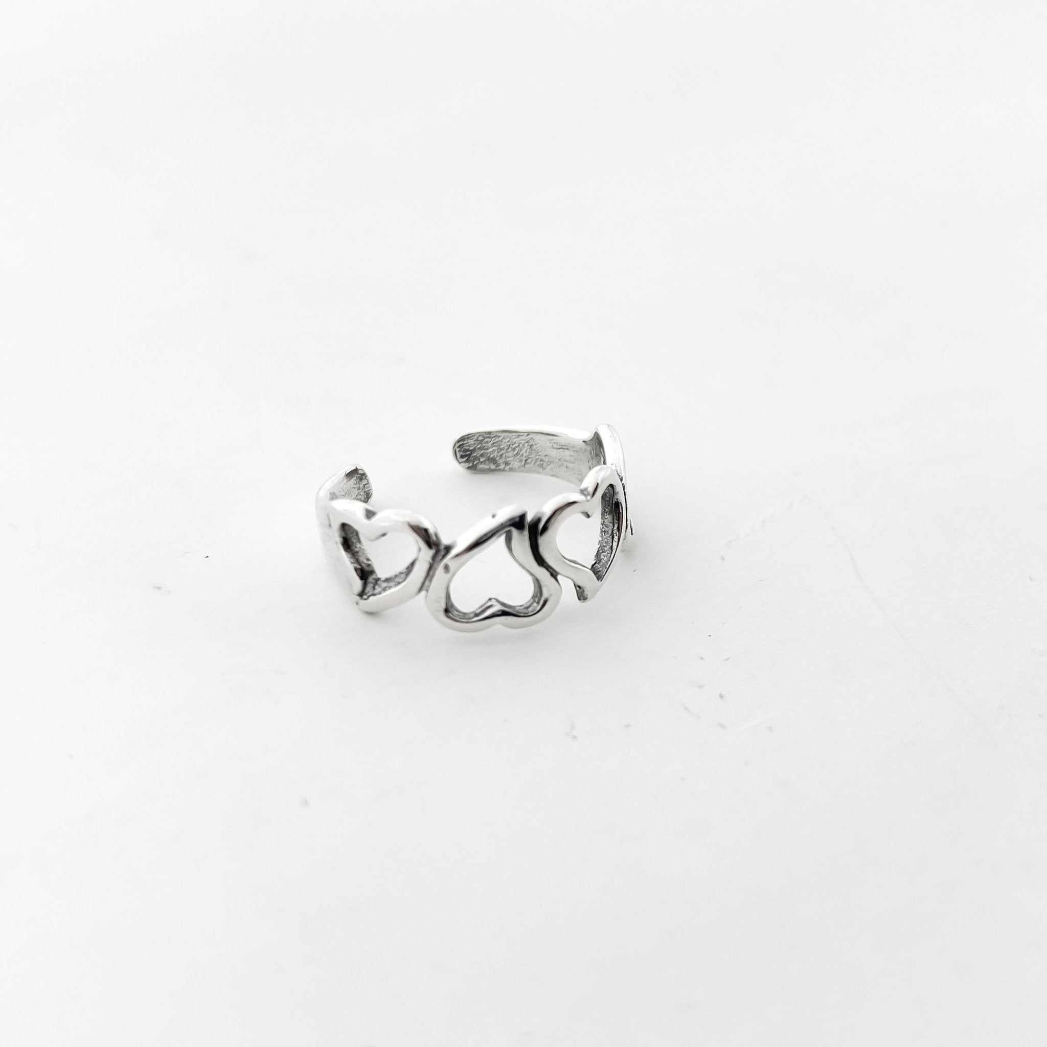 String Of Hearts Toe Ring | Silver - MTT Collective