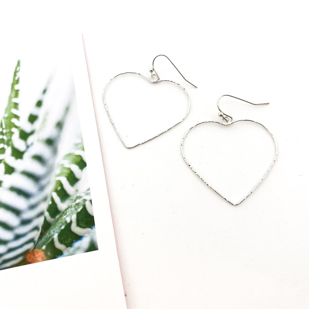 Twisted Large Heart Earrings | Silver - MTT Collective